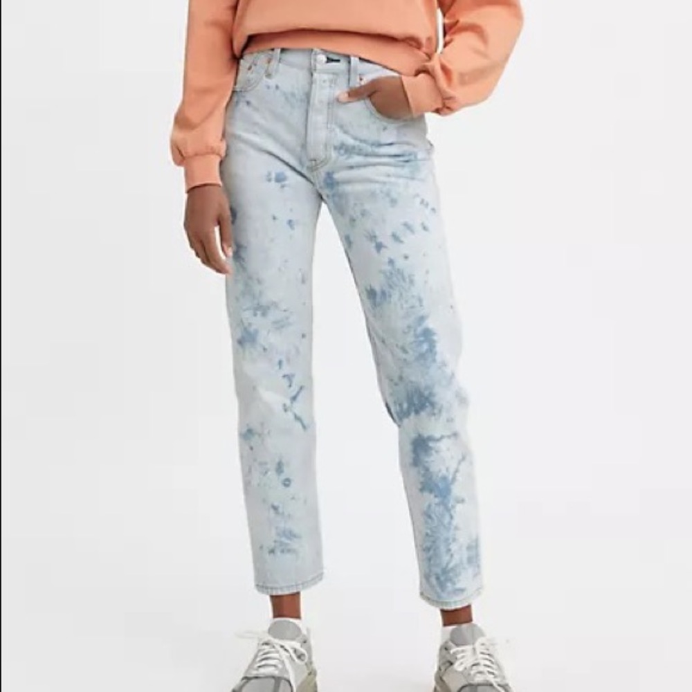 LEVI’S 501 Original Cropped in Scribble Wash (size 27x26)